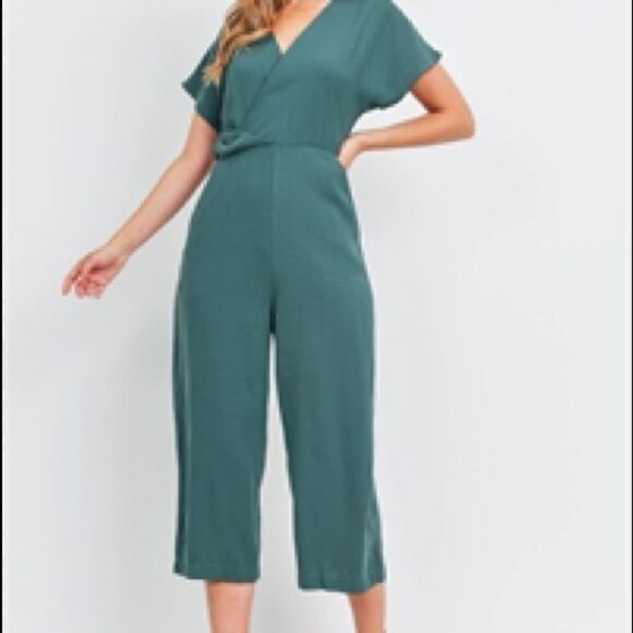 Brand New Gilli Hunter Green Jumpsuit - Picture 1 of 6
